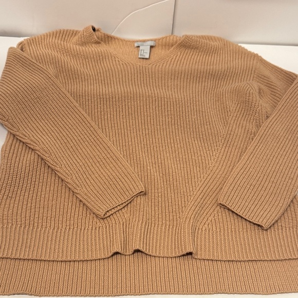 H&M  Tan Sweater 19” P2P 26” long Wool Blend. Size M - Picture 1 of 5